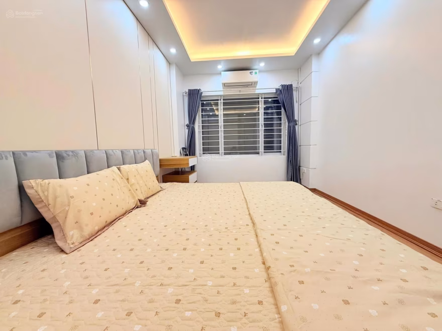Phòng ngủ có đệm và gối Everon