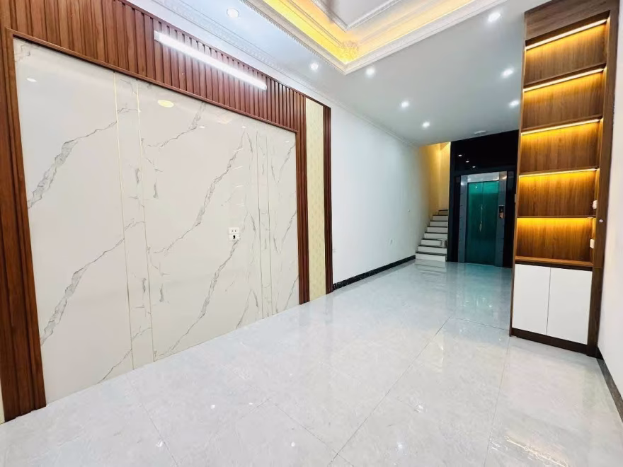 Bán Nhà Ngõ 27 Hào Nam Đống Đa: 40m2, 4 Tầng 1 Tum