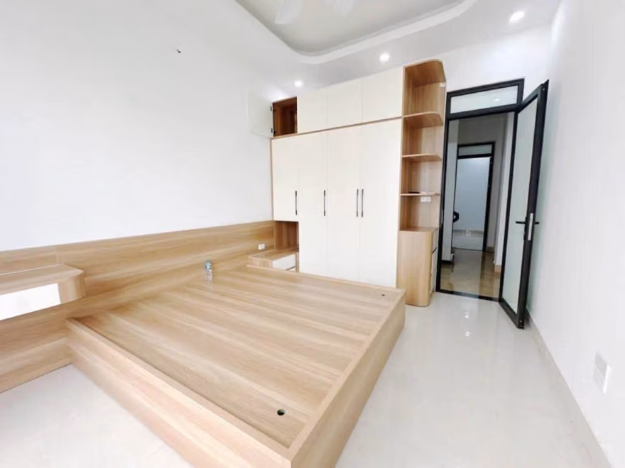 Tầng 3 có diện tích 45m2 còn lại là khu cầu thang đi lên