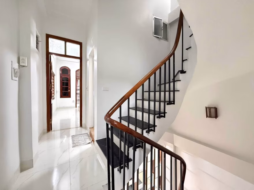 Bán nhà ngõ 83 Xuân Thủy, Cầu giấy Ô tô vào dân xây