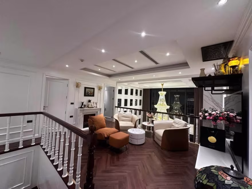 gác xép có bàn thờ