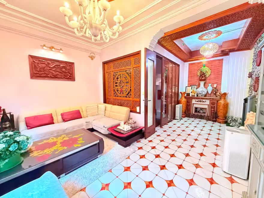 Bán nhà ngõ 44 Trần Thái Tông, Cầu Giấy đầy đủ nội thất cao cấp